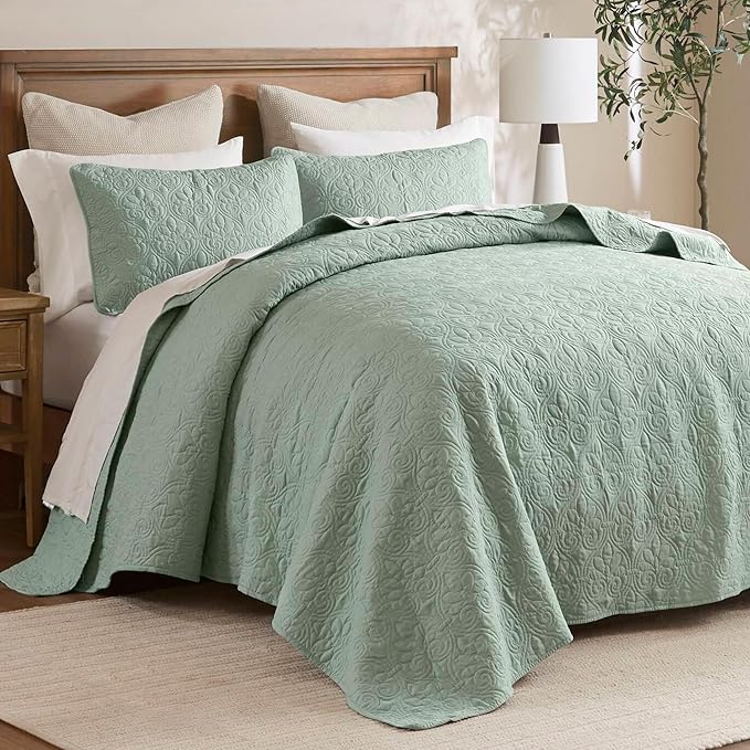 Madison Park Quebec King Size Quilt Bedding Set - Seafoam , Damask – 3 Piece Bedding Quilt Coverlets – Ultra Soft Microfiber Bed Quilts Quilted Coverlet