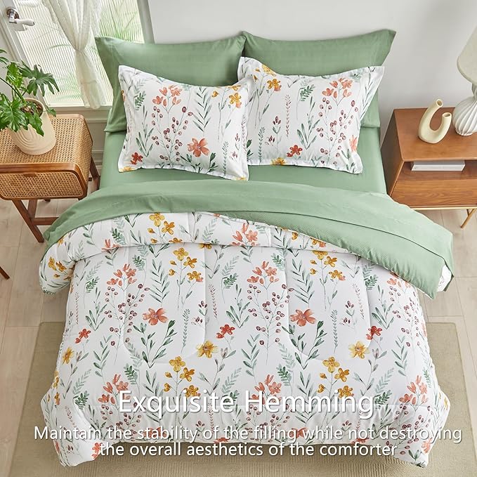 AIKASY Bed in a Bag 7 Pieces King Size - Floral Print - Soft Microfiber, Reversible Bed Comforter Set (1 Comforter, 2 Pillow Shams, 1 Flat Sheet, 1 Fitted Sheet, 2 Pillowcases)（White, King）