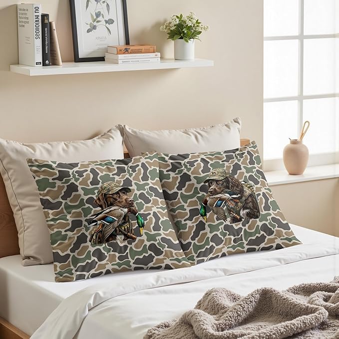 Vintage Camo Labrador Retriever Mallard Duck Throw Pillow Covers 18x18 Set of 2, Dog Hunting Pillowcase, Camouflage Farm Animal Decorative Pillow Covers,Camouflage Wild Animal Decor（86）