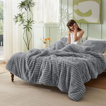 Bedsure King Comforter - GentleSoft™ 3 Pieces Double-Side Fleece Fluffy Grey Comforter Set, Cozy Striped Room Decor Aesthetic, Luxury King Size Bedding with 2 Pillowcases, 104x90 Inches