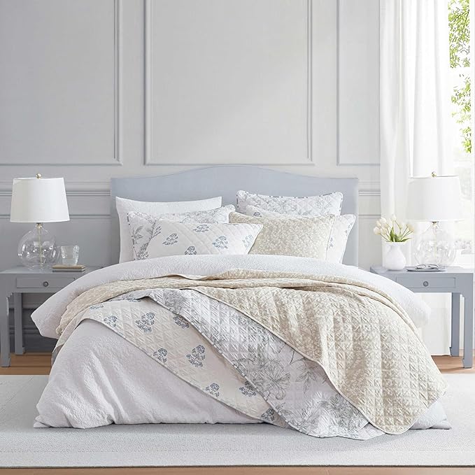 Martha Stewart - Queen Quilt Set, 100% Cotton Reversible Bedding Set, Incredibly Soft Feel for Year Round Comfort, 3 Piece Bed Set with Matching Pillowcases (Flower Block Print Blue)