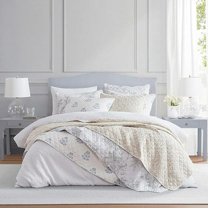 Martha Stewart - Twin Quilt Set, 100% Cotton Reversible Bedding Set, Incredibly Soft Feel for Year Round Comfort, 2 Piece Bed Set with Matching Pillowcase (Flower Block Print Blue)