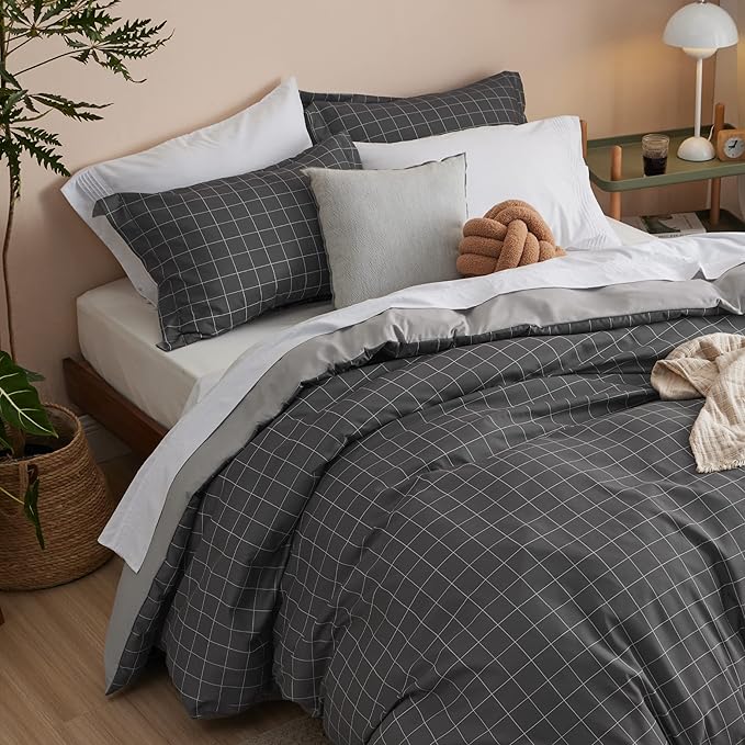 Bedsure Duvet Cover Queen Size - Reversible Plaid Duvet Cover Set with Zipper Closure, 3 Pieces Dark Grey Bedding Set with 8 Corner Ties and 2 Pillow Shams 20"x26"