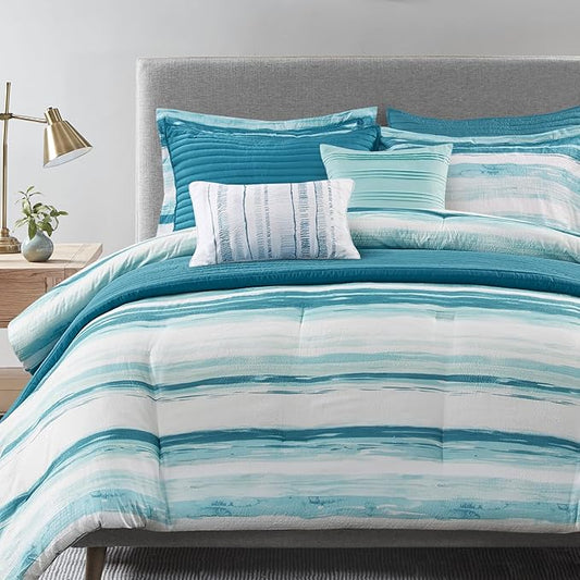 Madison Park Marina Comforter Quilt Combo Set - Modern Luxury Design, All Season Down Alternative Bedding, Matching Shams, Decorative Pillows, King/Cal King(104"x92"), Aqua 8 Piece