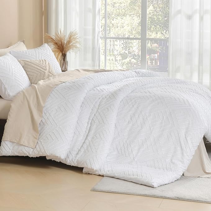 Litanika Super King Comforter White, 3 Pieces Tufted Boho Farmhouse Bedding Comforter Set, Lightweight Fluffy All Season Comforter Set (120x120In Comforter & 2 Pillowcases)