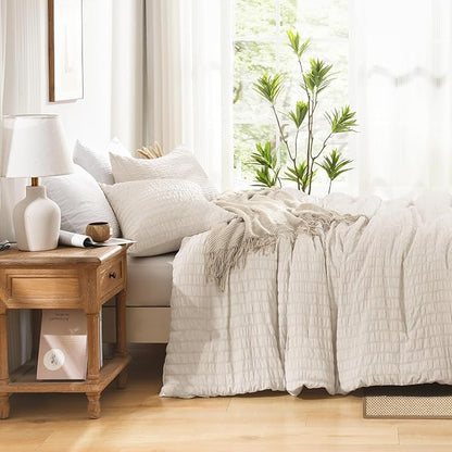 AveLom Beige Seersucker California King Comforter Set (104x96 inches), 3 Pieces-100% Soft Washed Microfiber Lightweight Comforter with 2 Pillowcases, All Season Down Alternative Bedding Set