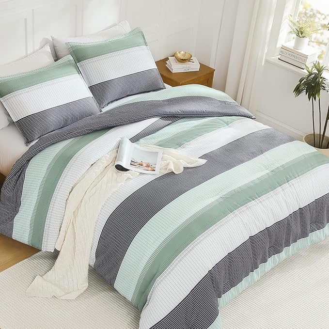 Litanika Queen Comforter Set Sage Green - 3 Pieces Lightweight Quilt Bedding Comforter Sets, Light Green White Colorblock Stripe Fluffy Bed Set, All Season Down Alternative