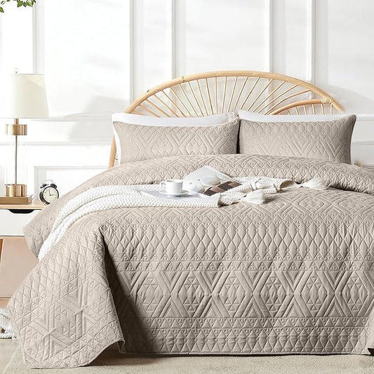 akkialla Twin Quilt Set, Taupe Lightweight Microfiber Bedspread Coverlet, Boho Geometric Pattern, Soft All-Season Bedding, 2-Piece (1 Quilt, 1 Pillow Sham) | Breathable fabric, Modern style