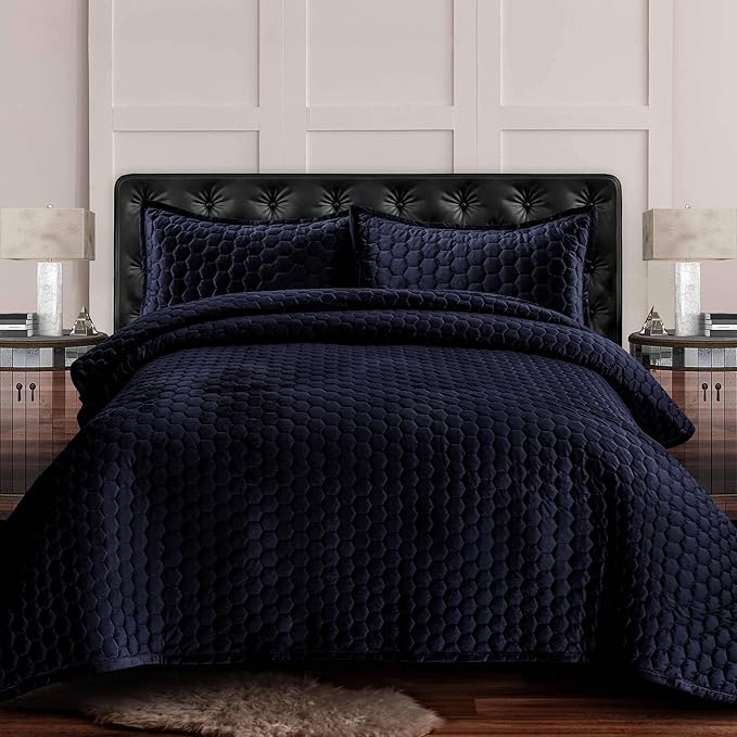 Tribeca Living Lugano Oversized Velvet Quilt Set - All Season, Extra Large, 3 Piece King Size Comforter Set with 2 Pillow Shams in Indigo Honeycomb Pattern 260GSM
