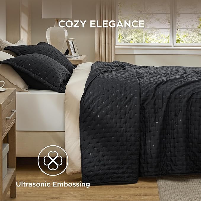 Bedsure King Quilt - Black Bedspread King Size & Lightweight Comforter, Modern Coverlet with Clover Pattern, Ultra Soft All-Season Bedding, 106 x 96 Inches | Stitch-Free Quilting, Ultra Soft, Lightweight, Machine Washable, Pet-Friendly