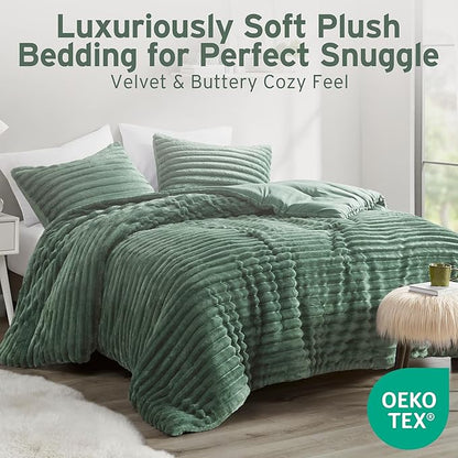 Intelligent Design Queen Comforter Set, Cozy Plush Bedding, Microfiber Reverse, 3 Piece, Lightweight, Super Soft Ribbed Velvet Comforter 2 Shams, All Season Fluffy Bed Set, Avril, Full/Queen Green