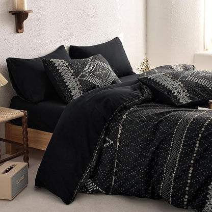 Wake In Cloud - Boho Comforter Set, Farmhouse Bohemian Western Aztec Neutral Aesthetic, Soft Lightweight Bedding, 3 Pieces, Charcoal Black, Queen Size