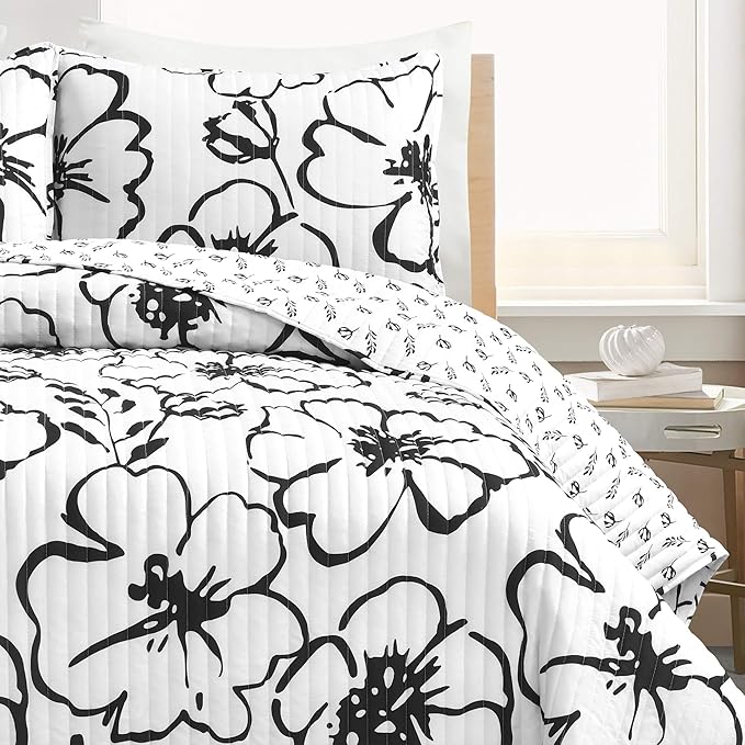 Lush Decor Scandinavian Floral Quilt Queen Size Reversible 3 Piece Set Full/Queen Black & White - Floral Bedding Set Queen Quilt - White Bedding
