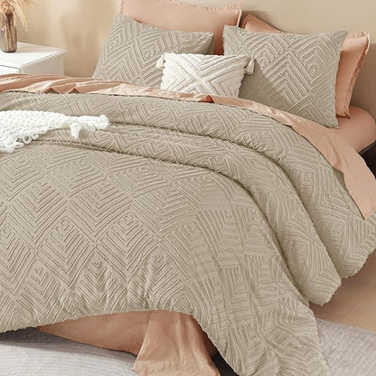 Litanika Wheat Queen Comforter Set, 3 Pieces Tufted Boho Farmhouse Bedding Comforter Sets, Lightweight Fluffy Comforter Bed Set for All Season (90x90In Comforter and 2 Pillowcases)