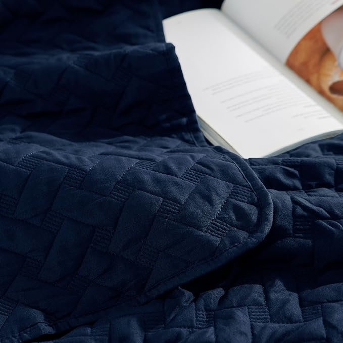 Bedsure Quilts Full Size - Lightweight Bedspreads Full Size with Basket Weave Pattern, Soft Quilt Bedding Set, Navy Comforter Set Coverlet for All Seasons with 2 Pillow Shams (84" x 90") | Skin-Friendly Soft, All-Season Comfort, Breathable, Lightweight...