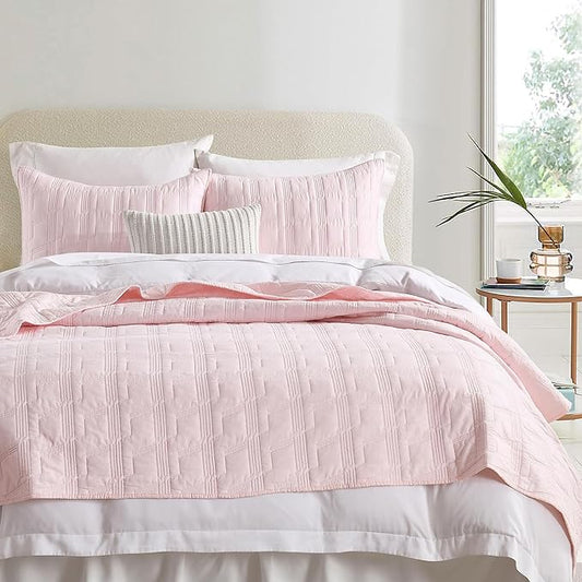 HORIMOTE HOME 100% Cotton Quilt Set King Size, Light Pink Pre-Washed Bedspread Coverlet Set, Cozy Lightweight Stitching Decorative Bedding Cover with 2 Shams in Geometric Pattern for All Season