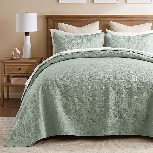 Madison Park Quebec Reversible Quilt Set Damask Design, Double Sided Stitching All Season, Lightweight Bedspread Bedding Set, Matching Sham, Seafoam, Twin(81"x110") 2 Piece