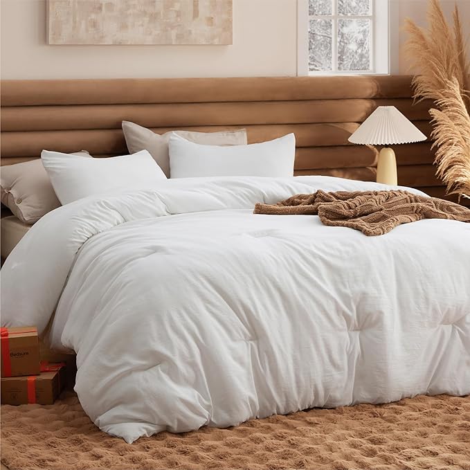 Bedsure Oversized Queen Comforter Set, White Soft Prewashed Bedding for All Seasons, 3 Pieces GentleSoft™ Bed Set, 1 Lightweight Comforter (98"x98") and 2 Pillowcases (20"x26")