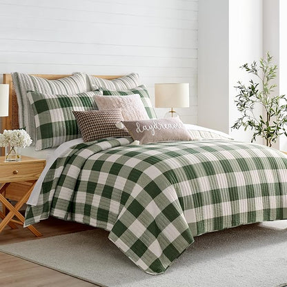 Levtex Home Camden Green Reversible Twin XL/Twin Quilt Set (68x86in) with 1 Pillow Sham (26x20in) - Buffalo Check - Green - Cotton Twin Size Quilt Bedding Set - Lightweight, Soft, Pre-Washed