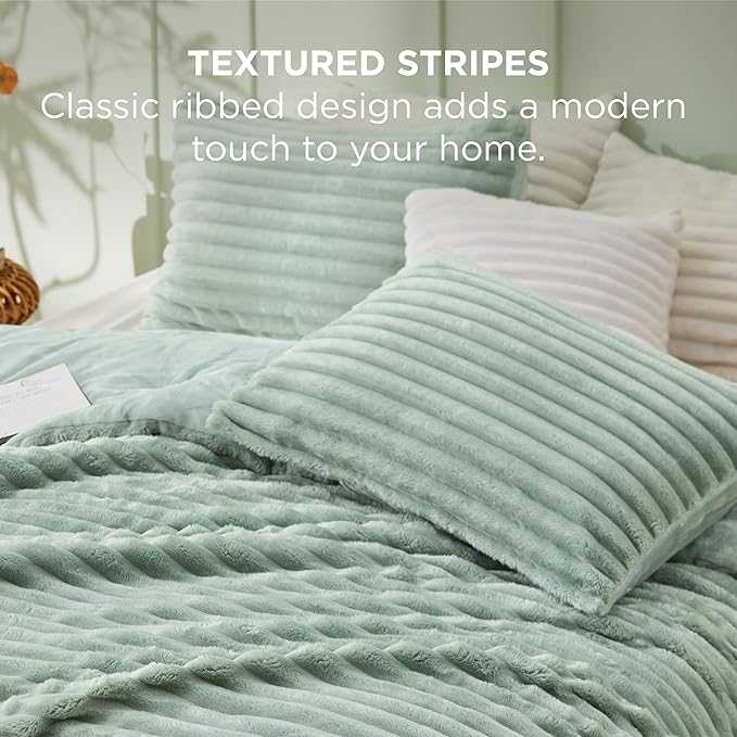 Bedsure Cal King Comforter Set - GentleSoft™ 3 Pieces Double-Side Fleece Fluffy Sage Green Comforter Set, Cozy Striped Room Decor Aesthetic, Luxury Cal King Bedding, 2 Pillowcases, 104x96 Inches