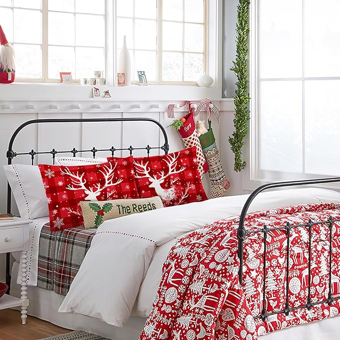 YIYEA Christmas Standard Pillow Cases Set of 2, Ultra Soft Double Brushed Microfiber Pillowcases Standard, Christmas Bed Pillow Covers, Fade Resistant, Easy Slip-On (20"x26")