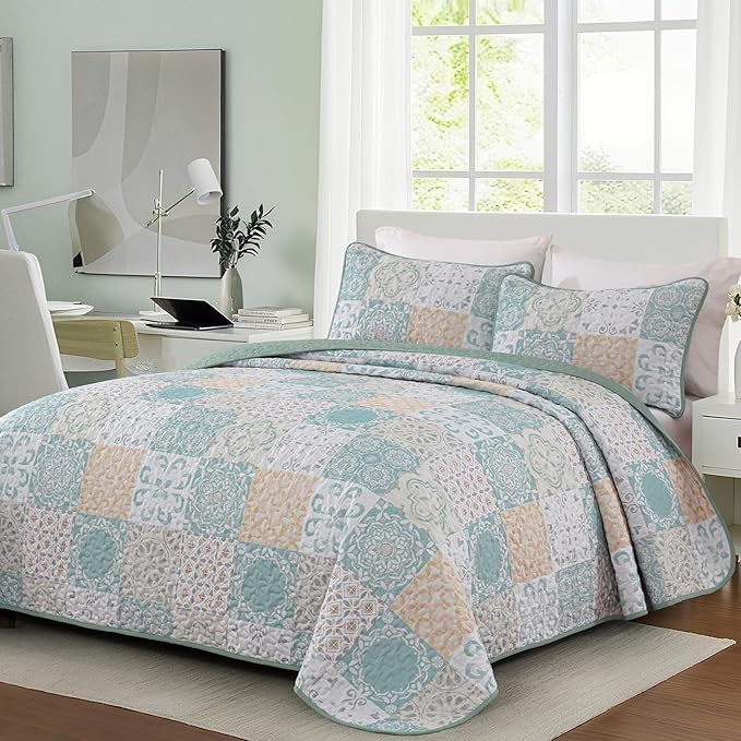 Dobuyly Patchwork Quilt Set Queen Size 3 Pieces Sage Green Yellow Boho Plaid Bedspreads, Summer Plaid Floral Coverlet Set, Soft Lightweight Microfiber Quilted Bedding Set for All Seasons 96"x90"