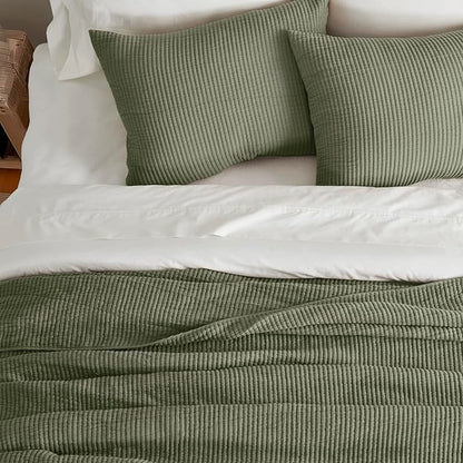 EVERGRACEHOME Cotton Coverlet Set King Size 3 Pieces, Lightweight Soft Ribbed Matelassé Bedspread Quilt Set, Cozy Oversized Quilted Bedding Set with 2 Pillow Shams for All Seasons, Olive Green