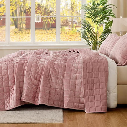 BEDELITE Velvet Quilt Set Queen Size - Luxury Velvet Comforter Bedding Set 3 Pieces, Lightweight Soft Cozy Rose Pink Oversized Bedspread Coverlet for All Seasons with 2 Pillow Shams