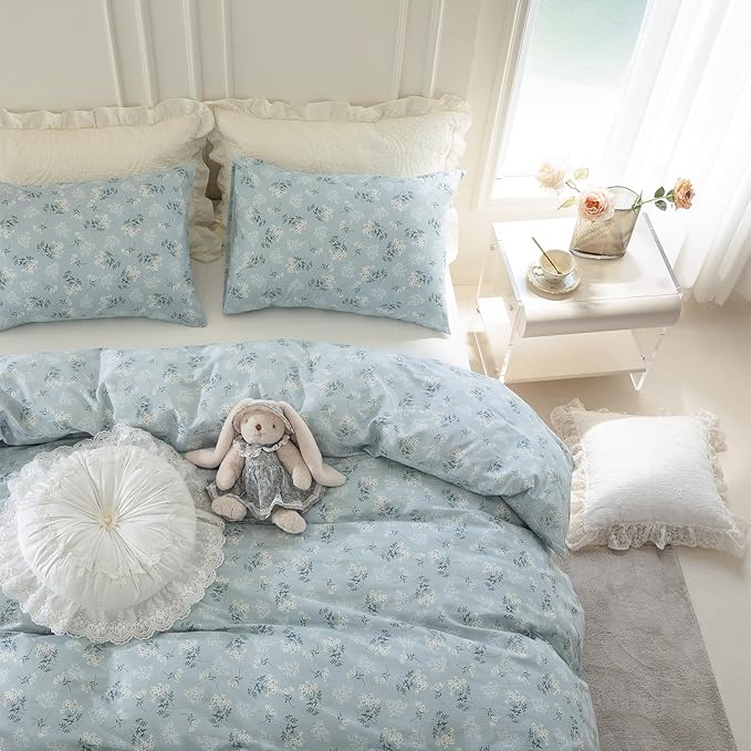 Full Floral Comforter Set - 3 Pieces Soft Bedding Garden Style Blue Botanical Flower Set for All Seasons - 1 Comforter and 2 Pillowcases (Full)