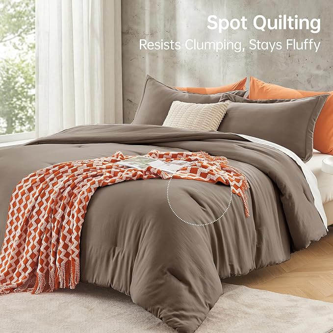 MUXHOMO Queen Comforter Set, All Season Ultra Soft Down Alternative Bedding - 3 Piece Lightweight Bed Set Includes 1 Comforter (90"x90") and 2 Pillow Shams (20"x26"), Brown