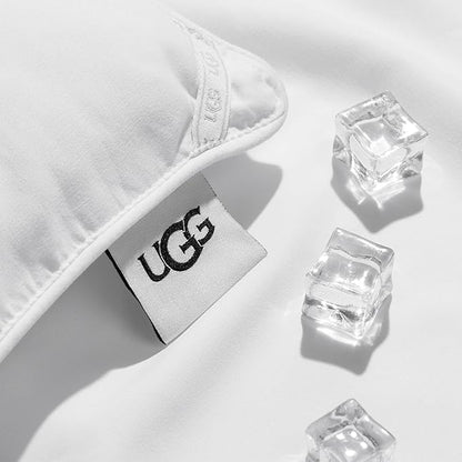 UGG Danielle Full/Queen Comforter Duvet Insert Cooling Lightweight Down Alternative Hypoallergenic Washable Quilted Fluffy Comforter Blanket with Corner Tabs for Duvet Cover, Full/Queen, Bright White