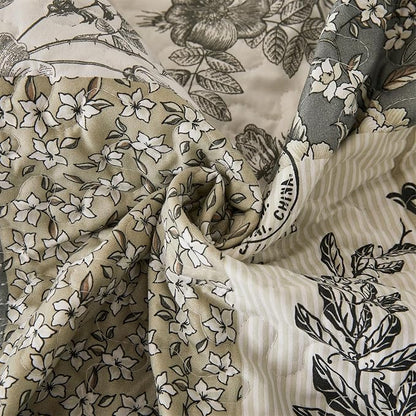 Cmfshape Floral Quilt Queen,3-Pcs Bird Pattern Queen Set,Lightweight Bedspread for Size Bed,Grey Plaid Farmhouse Reversible Bed All Season,Country Quilted Blanket(Grey&White Queen90”x90”)