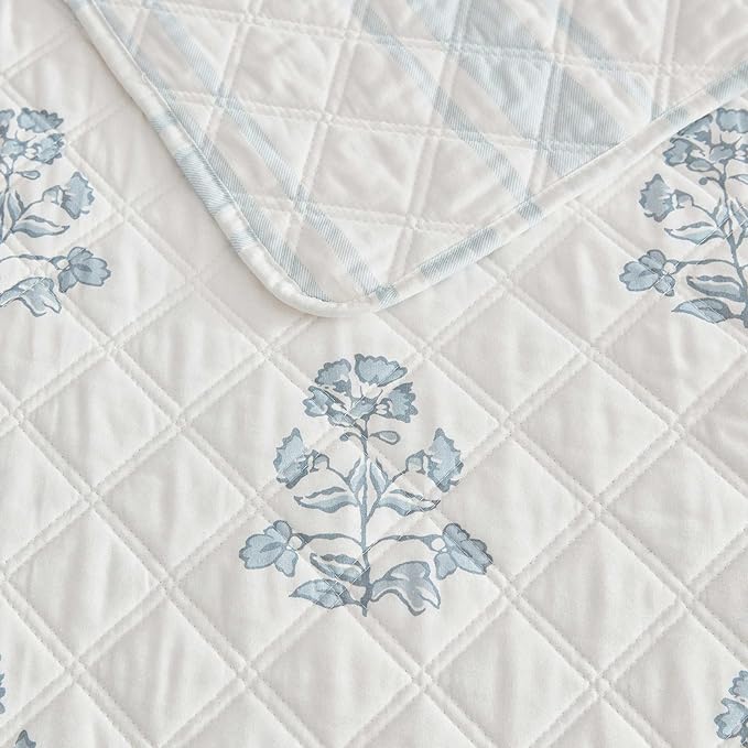 Martha Stewart - Queen Quilt Set, 100% Cotton Reversible Bedding Set, Incredibly Soft Feel for Year Round Comfort, 3 Piece Bed Set with Matching Pillowcases (Flower Block Print Blue)
