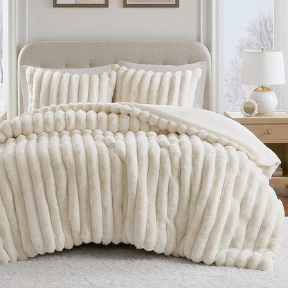 Madison Park Jasmine Queen Comforter Set, Luxurious Reversible Faux Fur Plush Ribbed Velvet Bedding, Fuzzy Thick Warm Winter Comforter, Super Soft Fluffy 3-Piece Set Ivory
