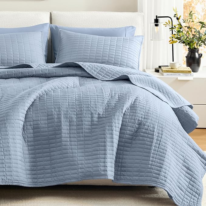 Comfort Spaces Kienna Quilt Set- Double Sided Stitching Design Summer Blanket, Lightweight, Soft, All Season Bedding Layer, Matching Sham, Blue, Coverlet King (104"x90") 3 Piece