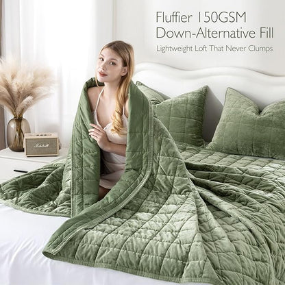 KASENTEX Greek Velvet King Quilt Set, Ultra-Soft Luxe Sheen, 100% Cotton Backing, 150GSM Down-Alternative Fill, Expanded 108×98" Coverage for Fuller Side Drape (1 Quilt + 2 Pillow Shams), Loden Green