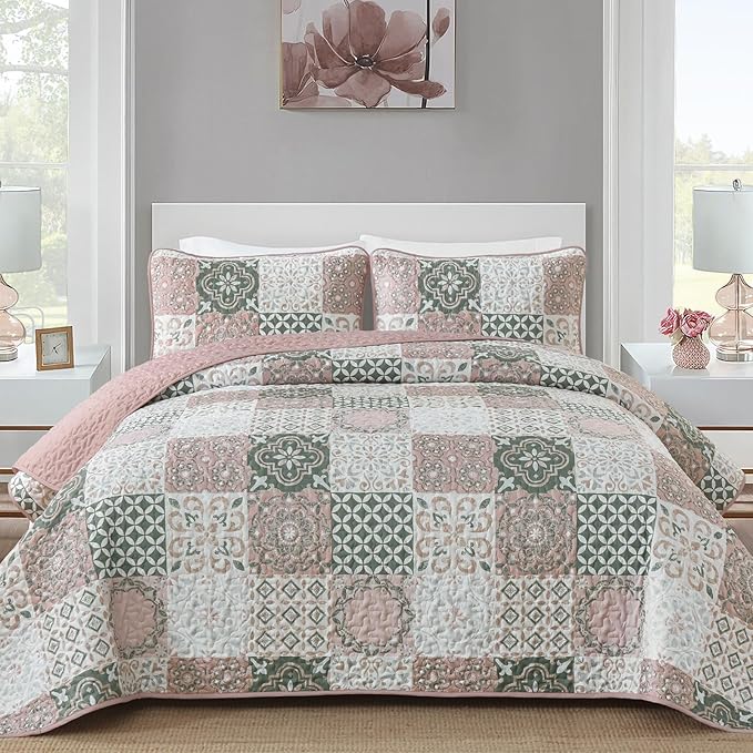 Dobuyly Blush Quilt Set Queen Size, Boho Patchwork Plaid Bedspread Coverlet Set, 3 Pieces Soft Microfiber Farmhouse Quilt Bedding Set Lightweight Bed Cover for All Seasons 96"x90"