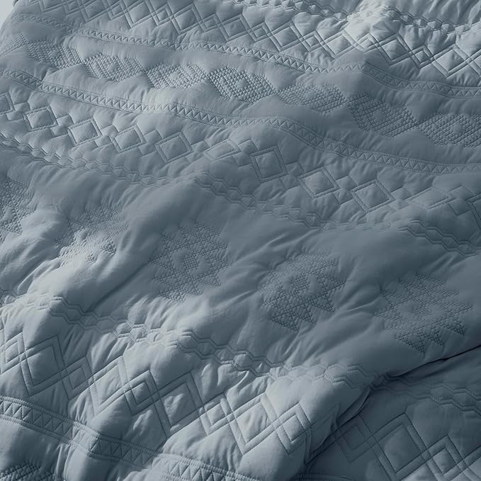 WDCOZY Boho Blue Grey Quilt King Size Bedding Sets with 2 Pillow Shams, Farmhouse Lightweight Soft Bedspread Coverlet for All Season, 3 Pieces, 104x90 inches
