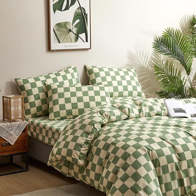 Houseri Green and White Plaid Comforter Set California King Sage Green Buffalo Checkered Bedding Comforter Sets Cal King Light Green Beige Grid Comforters California King Size Checkerboard Bedding Set