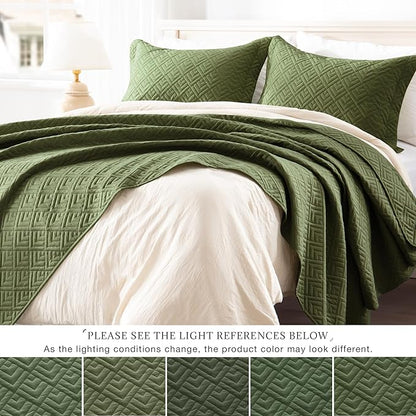 EXQ Home Quilt Set Full Queen Size Forest Green 3 Piece,Lightweight Soft Coverlet Modern Style Squares Pattern Bedspread Set(1 Quilt,2 Pillow Shams)