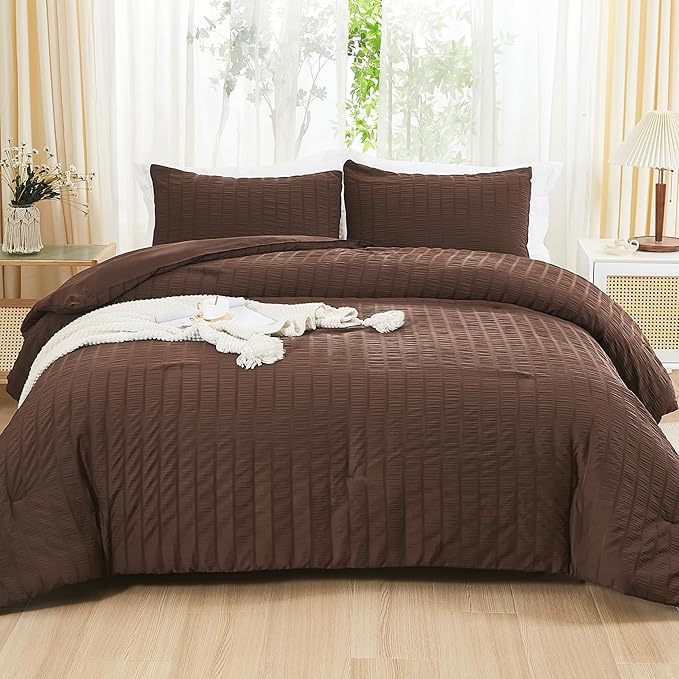 AveLom Brown Seersucker California King Comforter Set (104x96 inches), 3 Pieces-100% Soft Washed Microfiber Lightweight Comforter with 2 Pillowcases, All Season Down Alternative Bedding Set