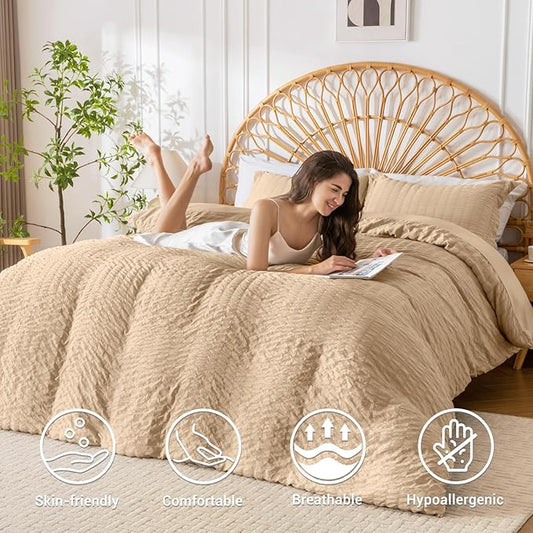 HYMOKEGE Khaki Duvet Cover Queen Size, Ultra Soft 3-Piece Seersucker Duvet Cover Set with Zipper Closure, Soft Brushed Microfiber Bedding Set with 8 Corner Ties (90"x90", 2 Pillowshams)