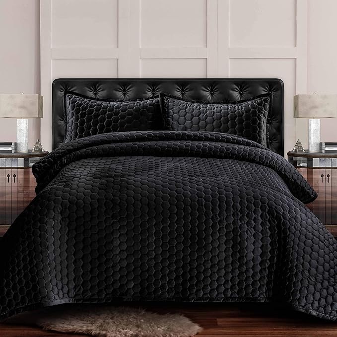 Tribeca Living Lugano Oversized Velvet Quilt Set - All Season, Extra Large, 3 Piece King Size Comforter Set with 2 Pillow Shams in Steel Grey Honeycomb Pattern 260GSM