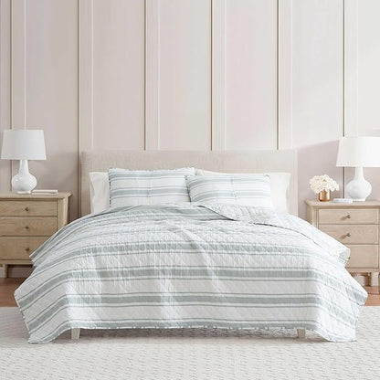 Martha Stewart - King Quilt Set, 100% Cotton Reversible Bedding Set, Incredibly Soft Feel for Year Round Comfort, 3 Piece Bed Set with Matching Pillowcases (Vine Flora Green)