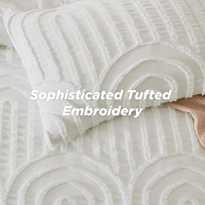 Bedsure Boho Tufted White California King Comforter, GentleSoft™ 3 Pieces Boho Farmhouse Decor Bedding, Arch Shabby Chic Bedding for All Seasons, 1 Bed Comforter, 2 Pillow Shams, 104x96 Inches
