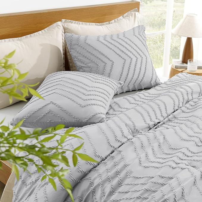 Litanika Light Grey King Comforter Set, 3 Pieces Lightweight Gray Tufted Bedding Sets, Down Alternative Comforter Fluffy Bed Set Gift Choice