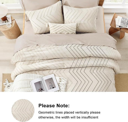 Litanika Oversized King Comforter Set 120x98 Beige, 3 Pieces Chevron Tufted Quilt Bedding Comforter Sets, Fluffy Bed Set