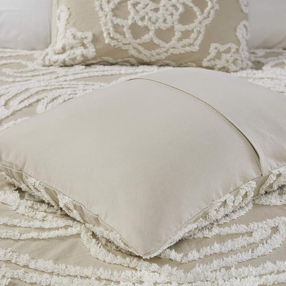 Madison Park Laetitia Lightweight 100% Cotton Quilt Set, Breathable Chenille Tufted, Shabby Chic Boho Medallion Design, Sham, Floral Ivory w/ Tassels, King/California King (104 in x 92 in) 3 Piece