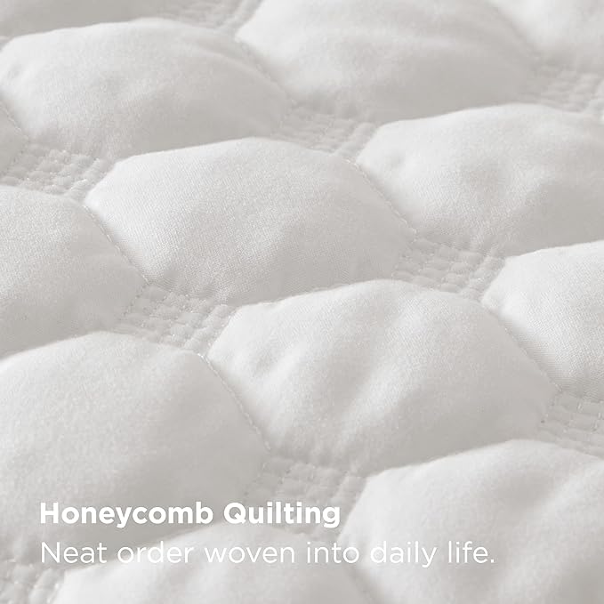 Bedsure Quilts Queen Size - Lightweight Bedspreads Queen Size with Classic Honeycomb Quilting, Soft Quilt Bedding Set, White Comforter Set Coverlet for All Seasons with 2 Pillow Shams (90" x 96") | Skin-Friendly Soft, All-Season Comfort, Breathable, Li...