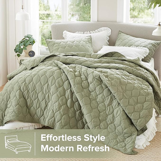 Comfort Spaces King Quilt Set Modern Reversible Ogee Coverlet King Bedding Set Cozy Quilted Winter Layer, All Season Lightweight Soft King Size Quilt, Kienna, Cal King Olive Green 3 Piece